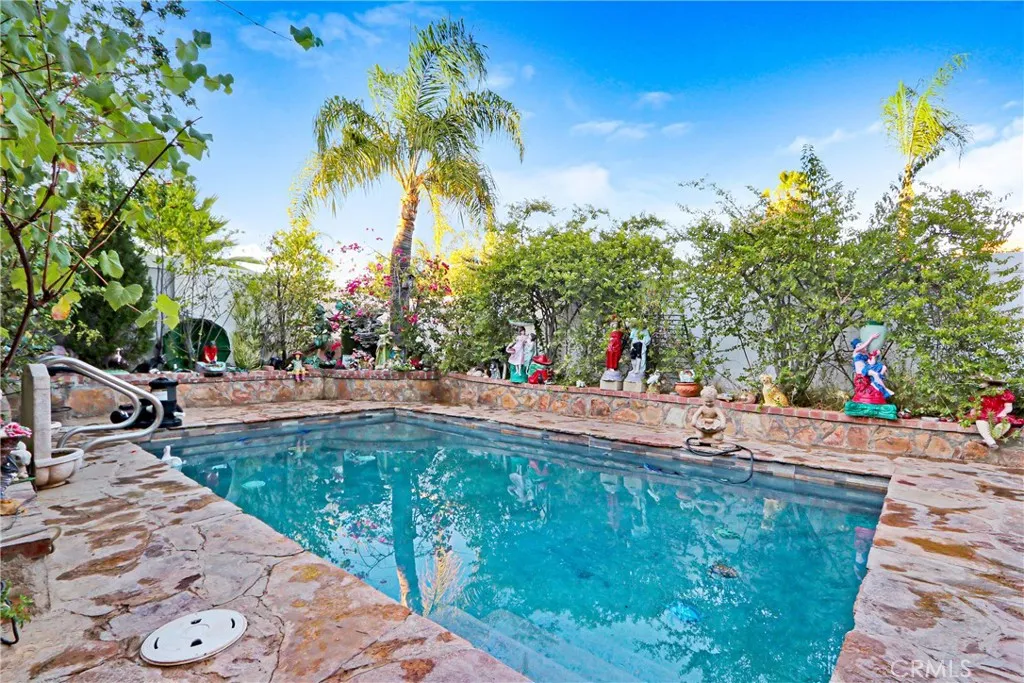 Corona, CA 92883
