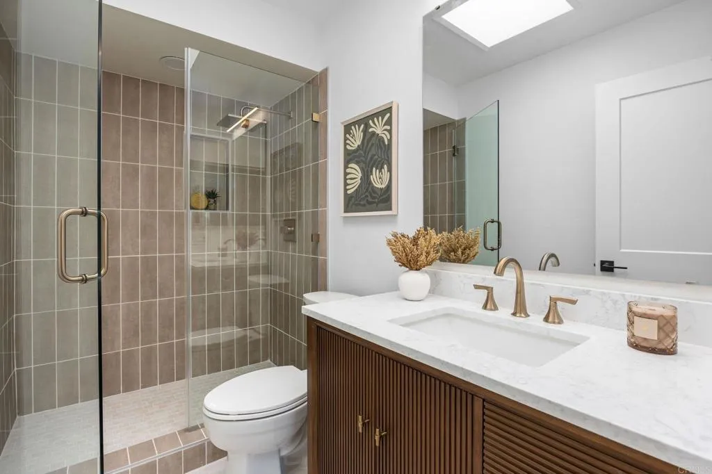 https://cdn.realtyfeed.com/cdn/127/306763364/24f625ead2067efde81b53c6e5a18e8f.webp