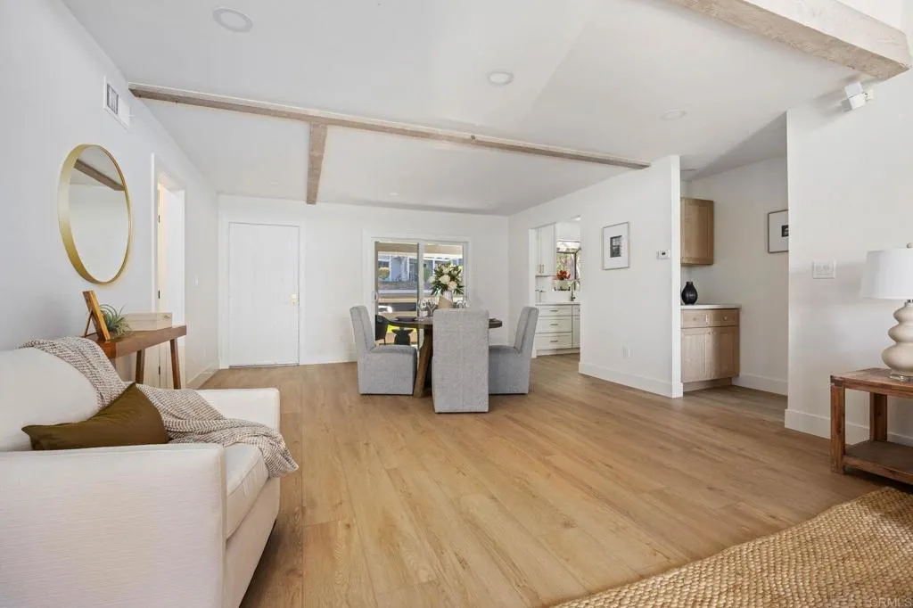 https://cdn.realtyfeed.com/cdn/127/306763364/ffa903d61c3fe26d9be5ebb5ed311172.webp