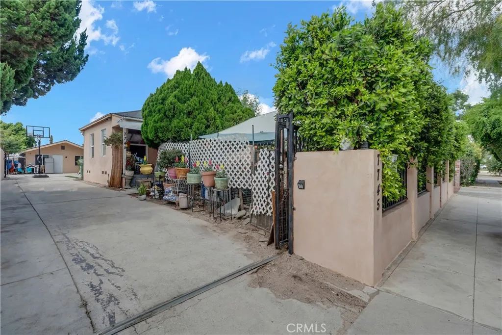 7745 Radford, North Hollywood, CA 91605 - Photo 4 of 24, North Hollywood, CA