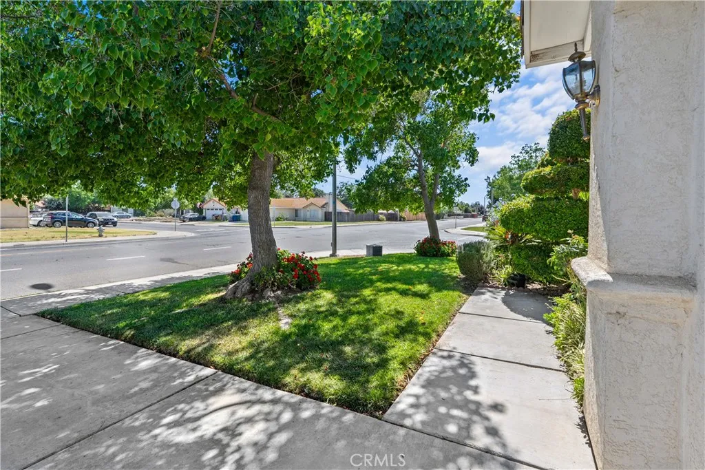 766 Willmott Avenue, Los Banos, CA 93635 - Photo 5 of 44, Los Banos, CA