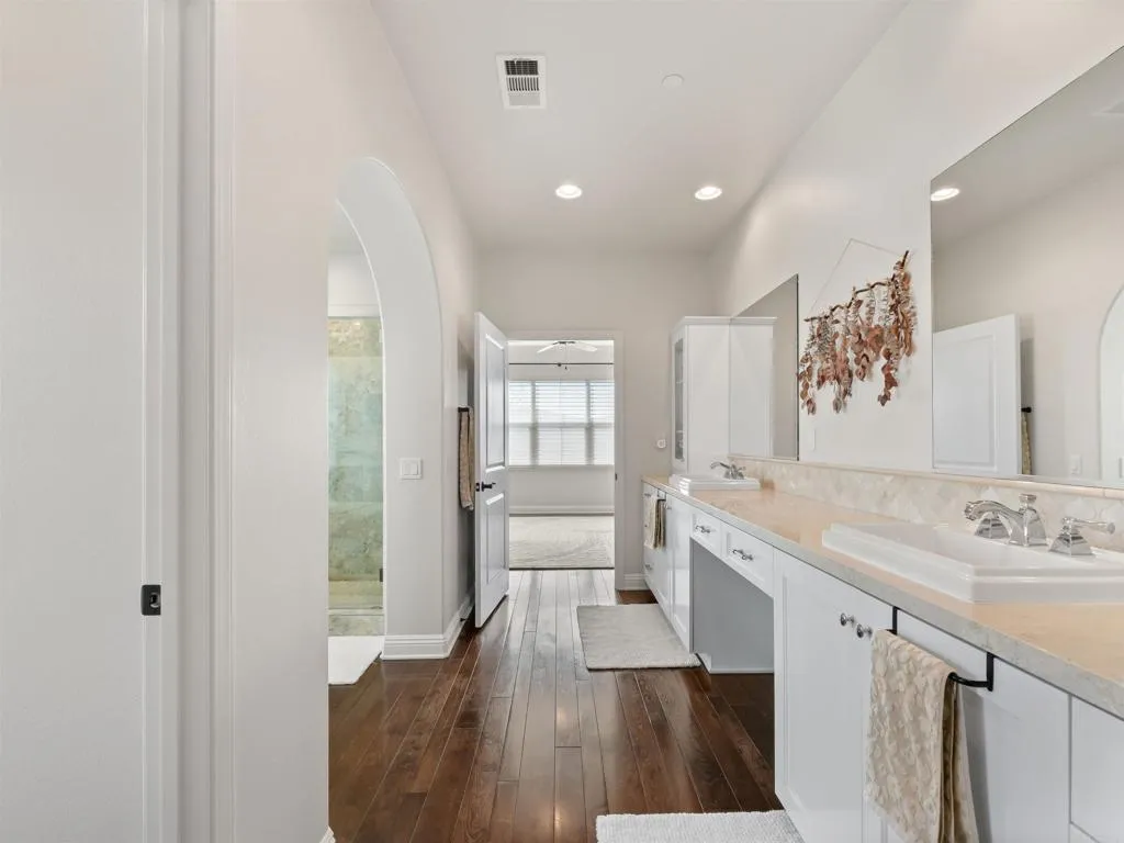 https://cdn.realtyfeed.com/cdn/127/306763386/1595c192daa4828f483671d5a6e07132.webp