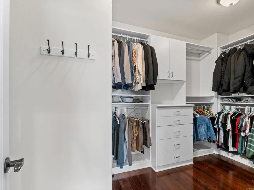 https://cdn.realtyfeed.com/cdn/127/306763386/343ff8d85d29c769c8c0c419ec469c77.webp