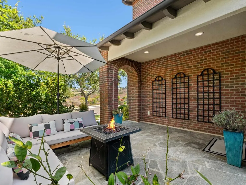 https://cdn.realtyfeed.com/cdn/127/306763386/8fbd0e81088a0ff37ebdeb0a575c8274.webp