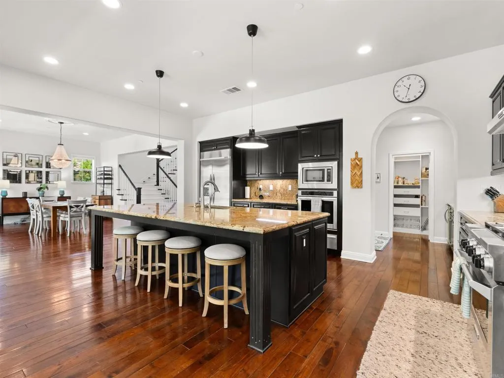 https://cdn.realtyfeed.com/cdn/127/306763386/f5784c8484de05f94a6597c64fc84efe.webp