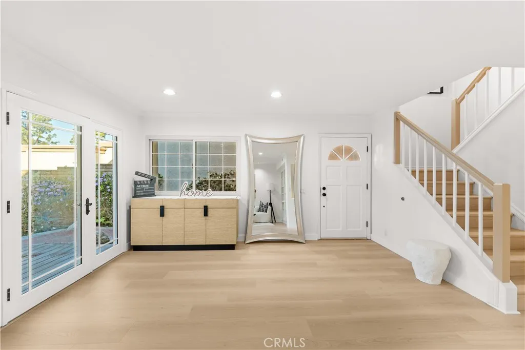 54 Willow Tree, Irvine, CA 92612 - Main photo, Irvine, CA