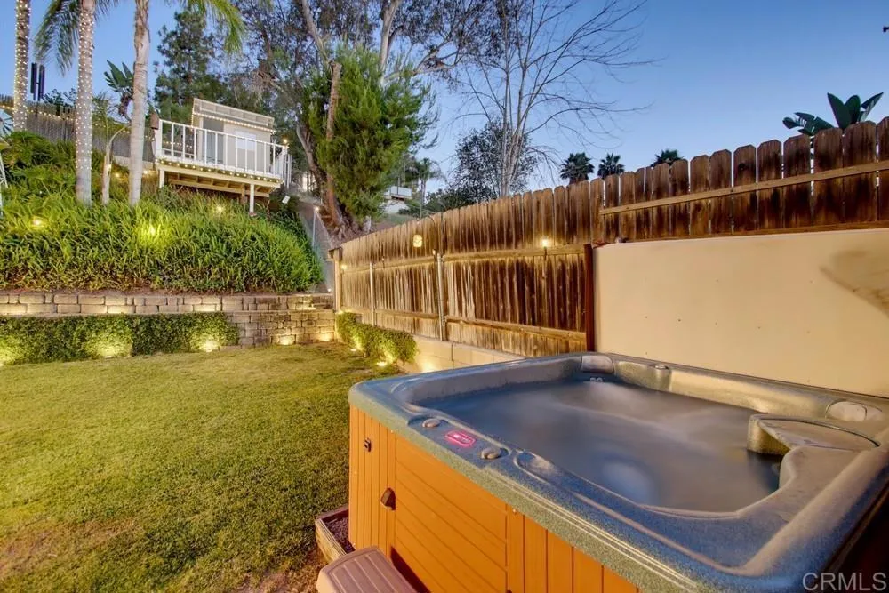 https://cdn.realtyfeed.com/cdn/127/306763454/62819c3a8f8df11549c969dcd50037a5.webp