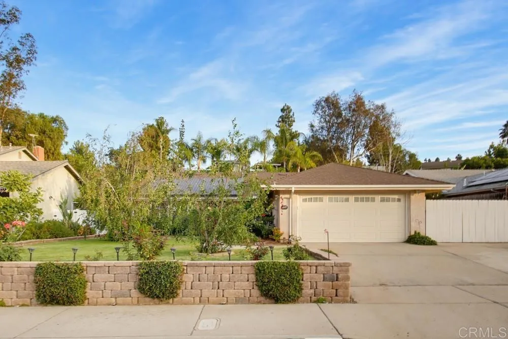 https://cdn.realtyfeed.com/cdn/127/306763454/651fb9a4d9537e6b4d68c8dd093f0604.webp