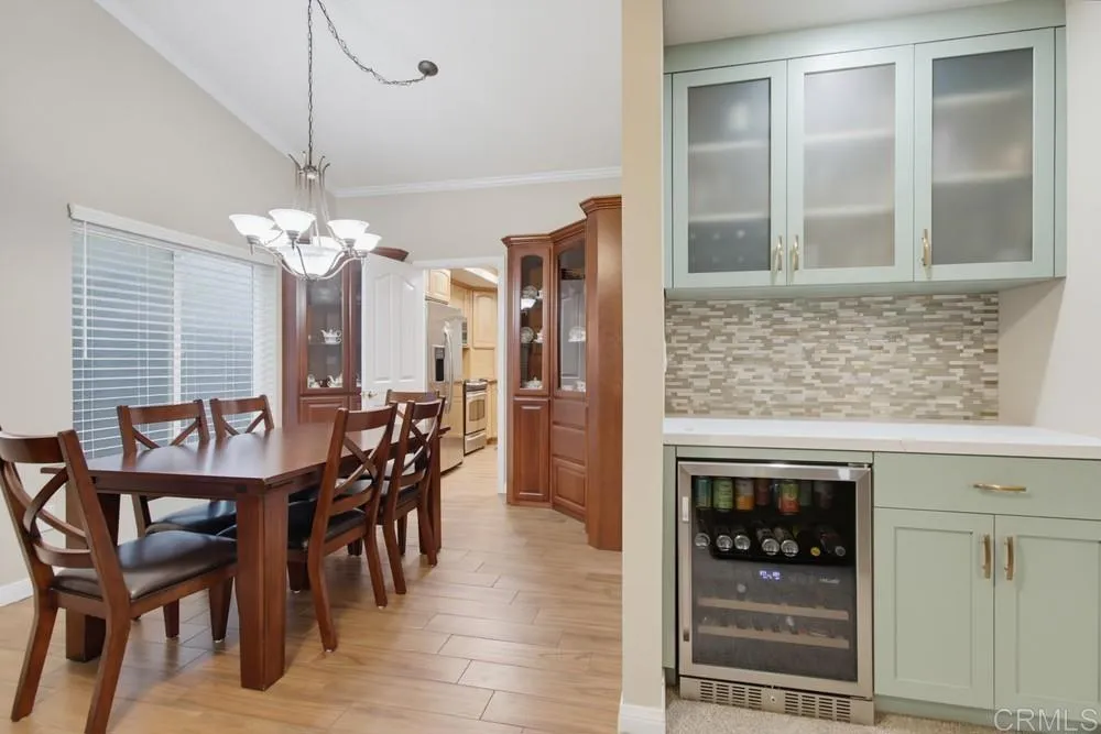 https://cdn.realtyfeed.com/cdn/127/306763454/d06f58898b9422630df024da9a387074.webp
