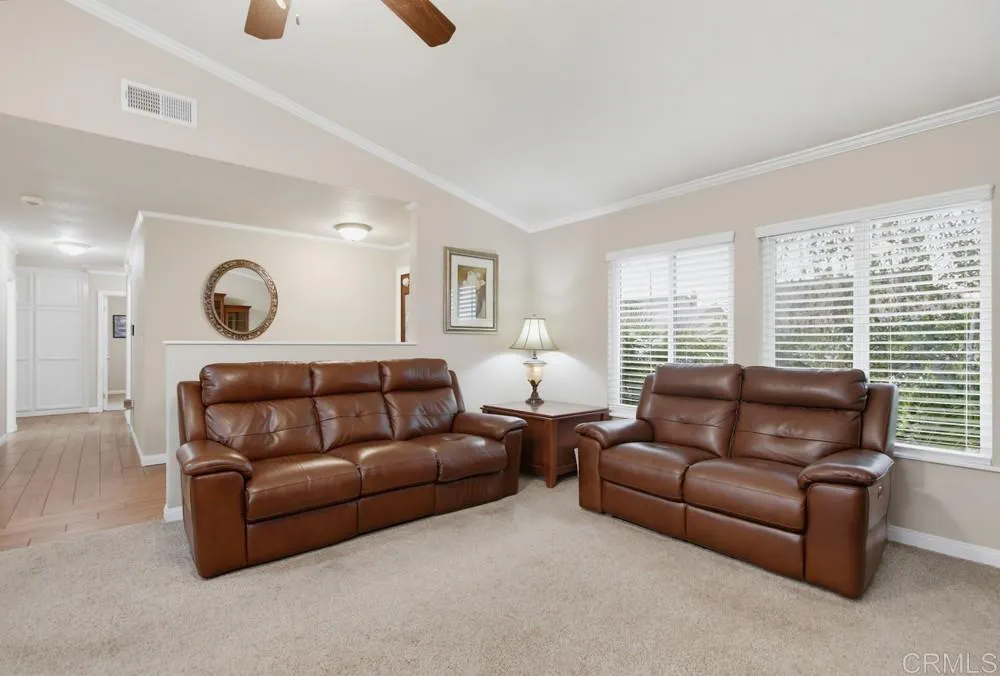 https://cdn.realtyfeed.com/cdn/127/306763454/d4bc5128bd81b2748e6e5eba071938a1.webp