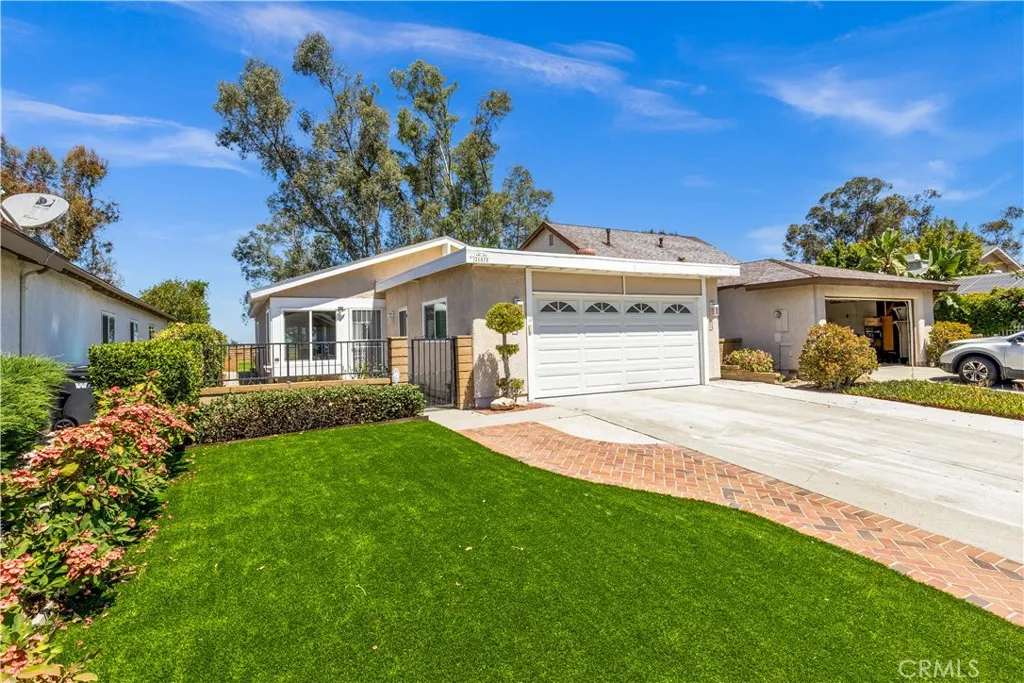 21575 Consejos, Mission Viejo, CA 92691 - Photo 2 of 32, Mission Viejo, CA