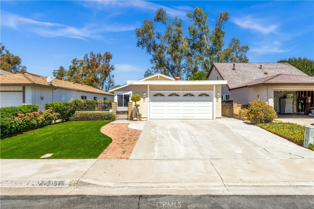 21575 Consejos, Mission Viejo, CA 92691 - Photo 3 of 32, Mission Viejo, CA