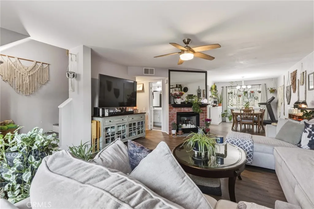 8927 Cedros Unit 14, Panorama City, CA 91402 - Photo 5 of 30, Panorama City, CA
