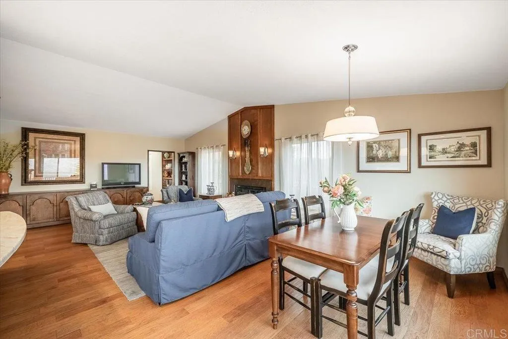 https://cdn.realtyfeed.com/cdn/127/306763500/08a4b4c6f07880f4f5d0c7e9c46b506a.webp