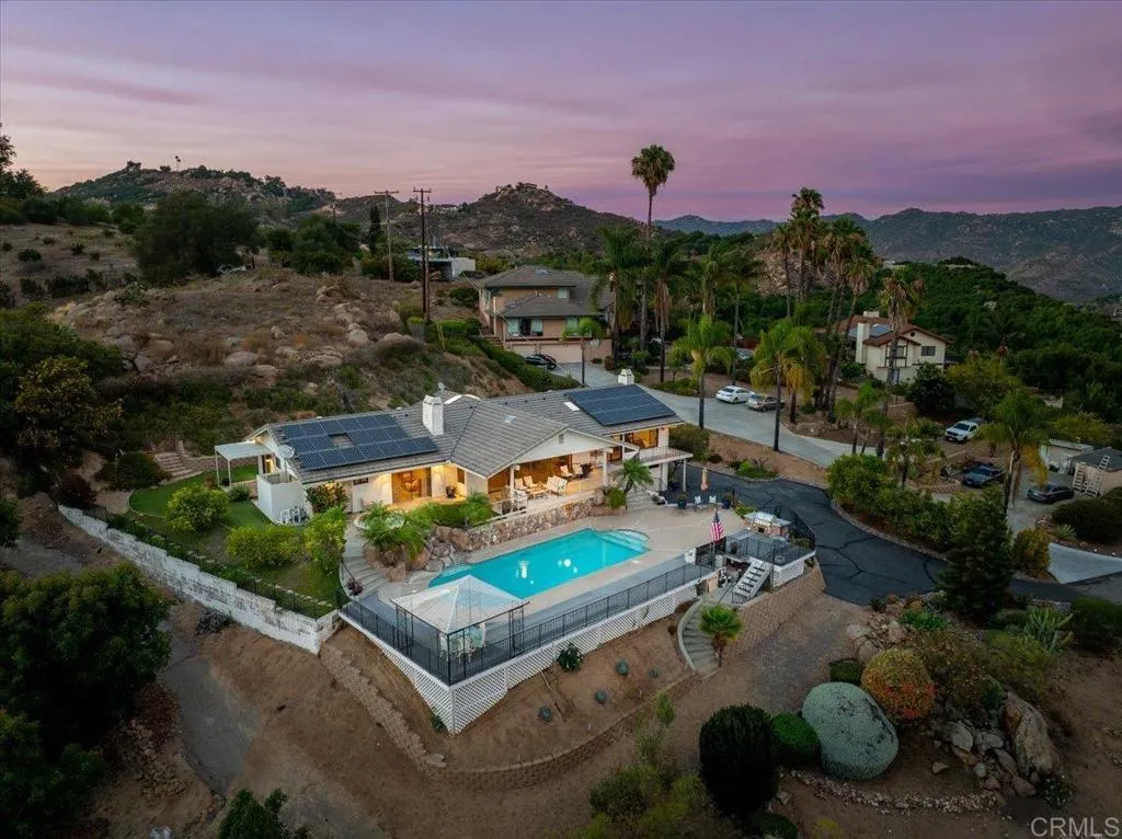 2275 Via Cascabel, Escondido, CA 92027 - Photo 2 of 39, Escondido, CA