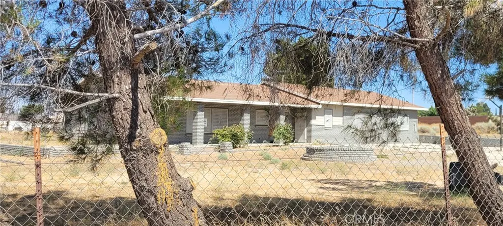 10175 Wilson Ranch, Phelan, CA 92371 - Photo 4 of 5, Phelan, CA