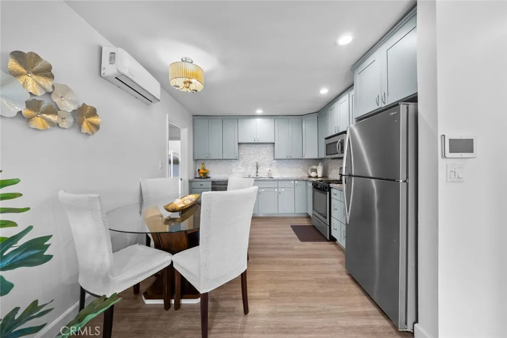https://cdn.realtyfeed.com/cdn/127/306763507/387569a7ec80c7413dc0eb3d85e16027.webp