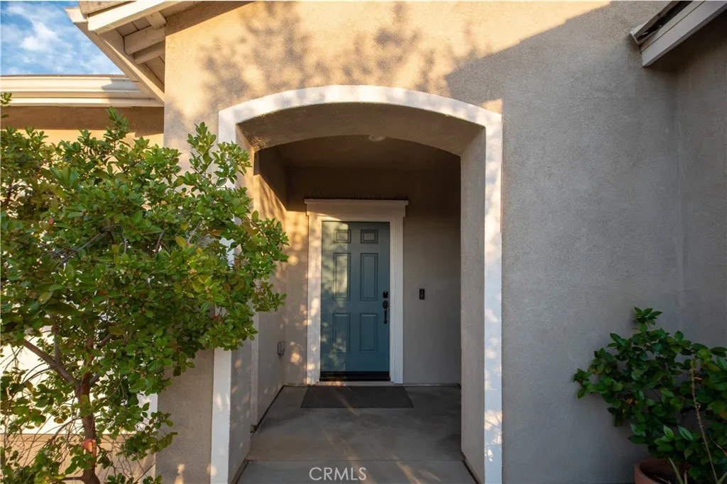 14218 Enzo Court, Beaumont, CA 92223 - Photo 4 of 37, Beaumont, CA