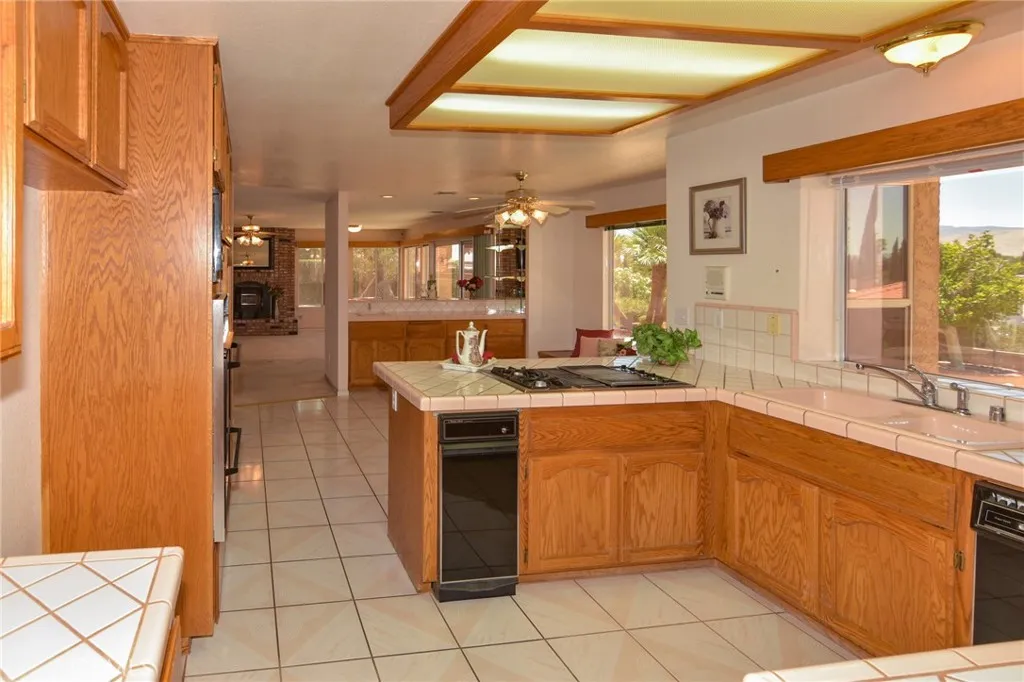 20211 Wadena Road, Apple Valley, CA 92308 - Photo 5 of 51, Apple Valley, CA