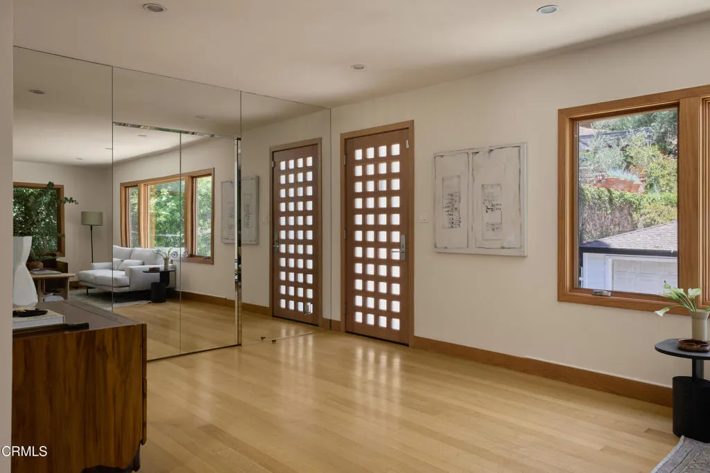 9616 Highland Gorge Drive, Beverly Hills, CA 90210 - Photo 3 of 31, Beverly Hills, CA