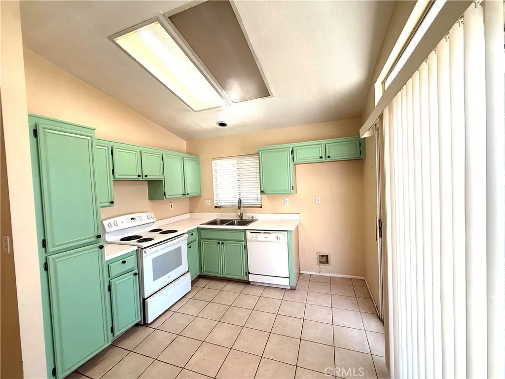 31102 Shicali Court, Temecula, CA 92592 - Photo 3 of 21, Temecula, CA