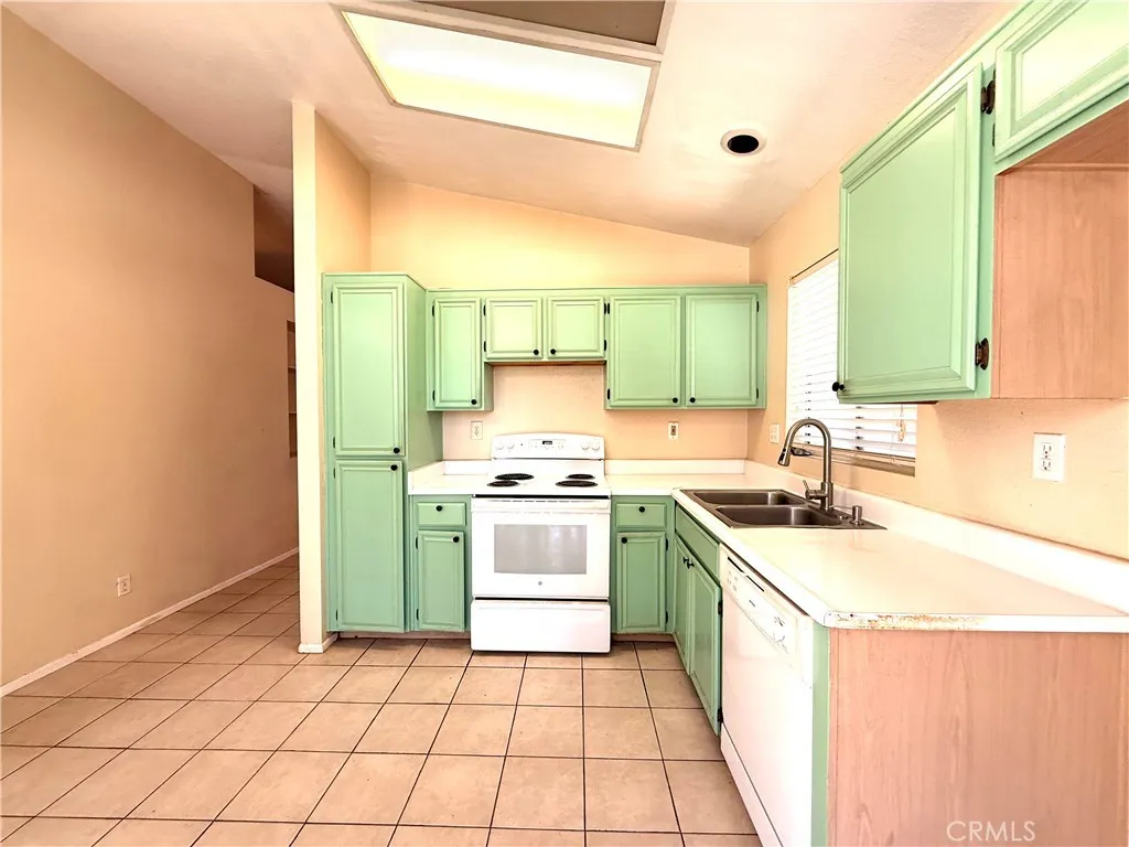 31102 Shicali Court, Temecula, CA 92592 - Photo 4 of 21, Temecula, CA