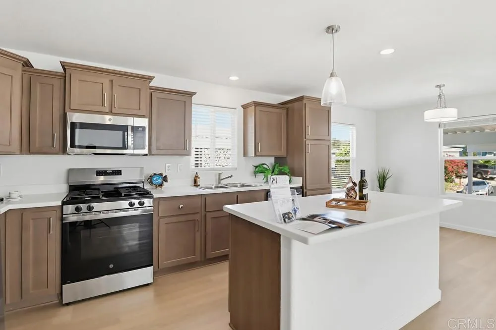 https://cdn.realtyfeed.com/cdn/127/306763588/7b96122365723288e851f63f7b453056.webp