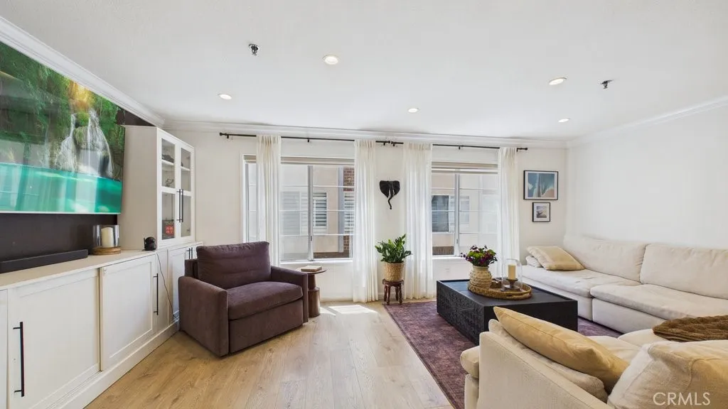 735 W California Unit 102, Glendale, CA 91203 - Photo 4 of 32, Glendale, CA