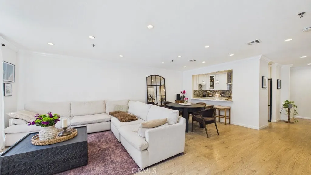 735 W California Unit 102, Glendale, CA 91203 - Photo 3 of 32, Glendale, CA