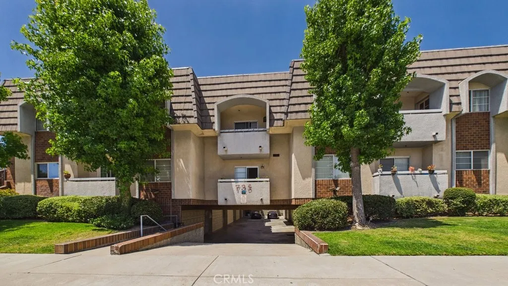 735 W California Unit 102, Glendale, CA 91203 - Main photo, Glendale, CA