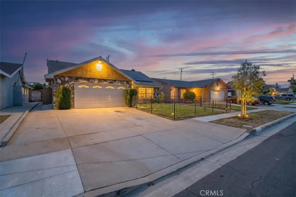 237 E 140th East, Los Angeles, CA 90061 - Main photo, Los Angeles, CA