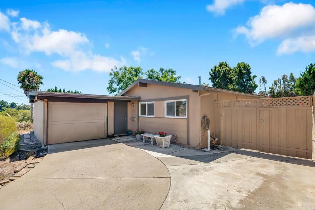 https://cdn.realtyfeed.com/cdn/127/306763628/c40a5e321f89d6d29b57256694f8f510.webp