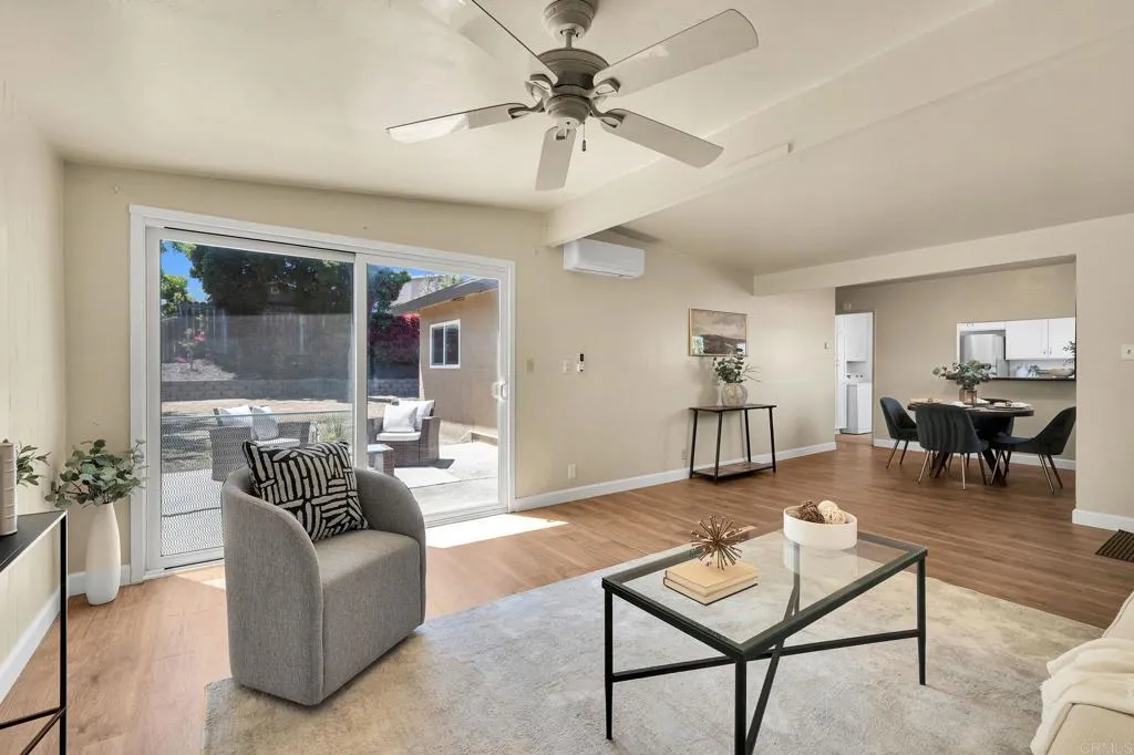 4560 Derrick Drive, San Diego, CA 92117 - Photo 5 of 19, San Diego, CA