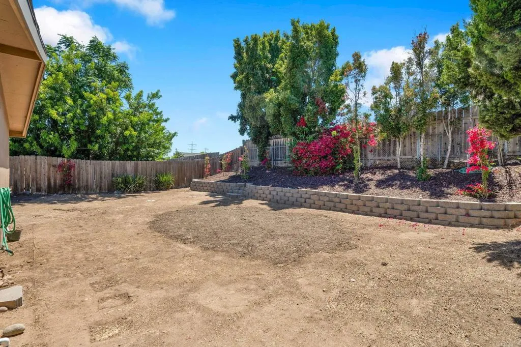 https://cdn.realtyfeed.com/cdn/127/306763628/d8fae8b2b0cffa118b1f66586b605072.webp