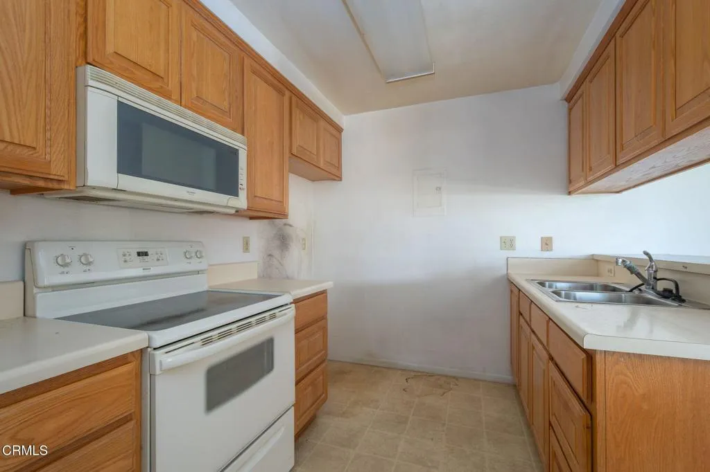 2694 Victoria Avenue, Port Hueneme, CA 93041 - Photo 5 of 15, Port Hueneme, CA