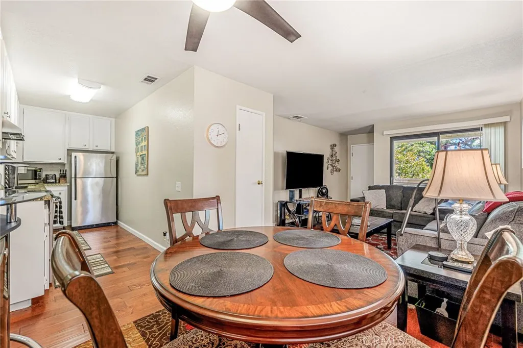 2800 N Los Felices West Unit C200, Palm Springs, CA 92262 - Main photo, Palm Springs, CA