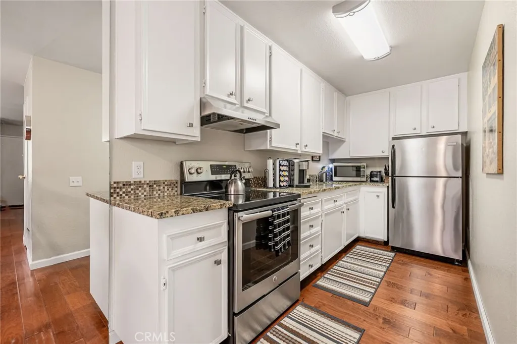2800 N Los Felices West Unit C200, Palm Springs, CA 92262 - Photo 4 of 25, Palm Springs, CA