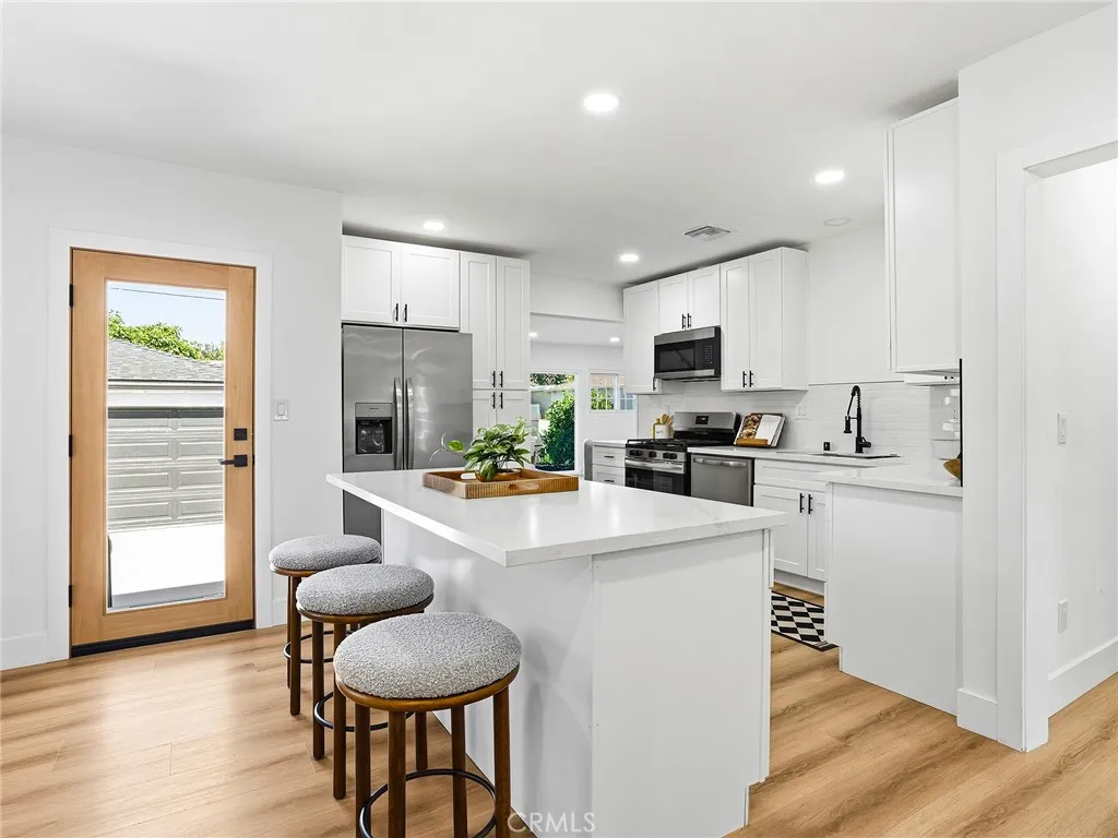 1741 N Rose Street, Burbank, CA 91505 - Photo 4 of 48, Burbank, CA