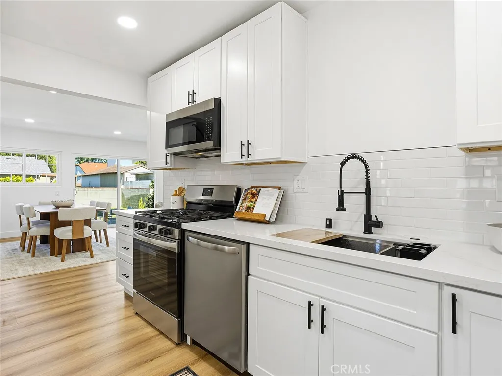 1741 N Rose Street, Burbank, CA 91505 - Photo 5 of 48, Burbank, CA