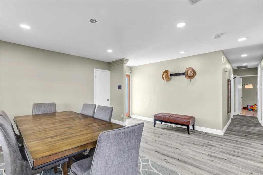 https://cdn.realtyfeed.com/cdn/127/306763676/597e2aa544c685a2280901b3f822bda1.webp