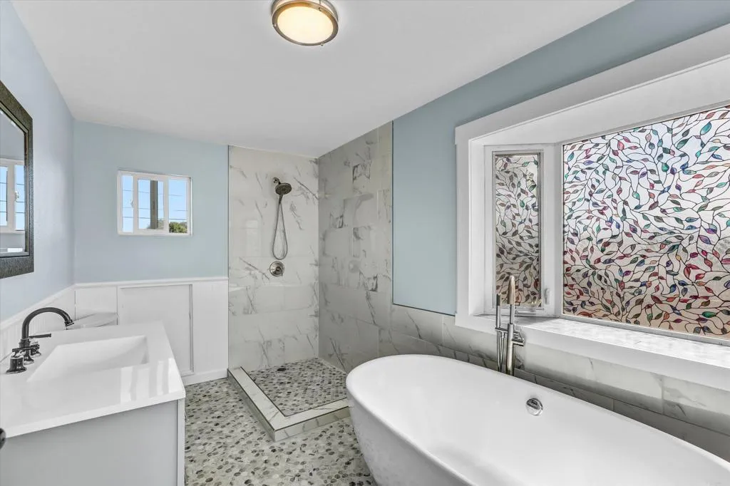 https://cdn.realtyfeed.com/cdn/127/306763676/61538cb5a2397418e401ffa8a64fa83c.webp