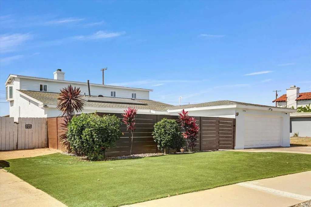 819 Iris Avenue, Imperial Beach, CA 91932 - Photo 2 of 38, Imperial Beach, CA