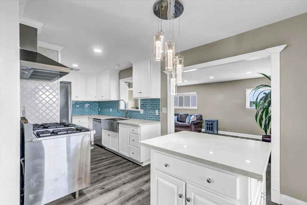 https://cdn.realtyfeed.com/cdn/127/306763676/78ba07e467f35f79fbc2f2c062ada9cb.webp