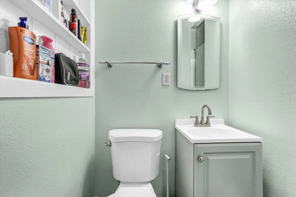 https://cdn.realtyfeed.com/cdn/127/306763676/86896bda89f2a7f0a2e60d4636c044c3.webp