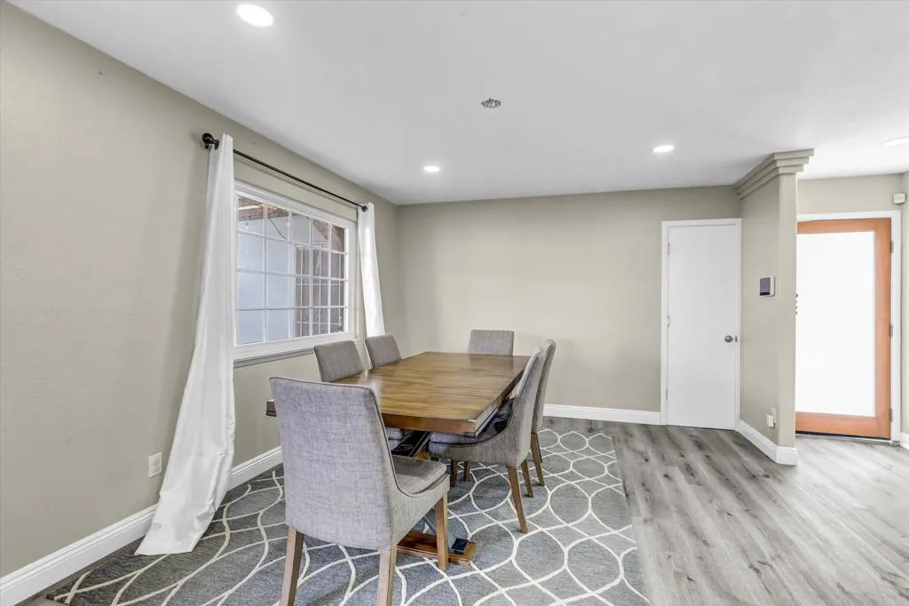 https://cdn.realtyfeed.com/cdn/127/306763676/d8561ac93cbaeb2f909ba1023d33d1e9.webp