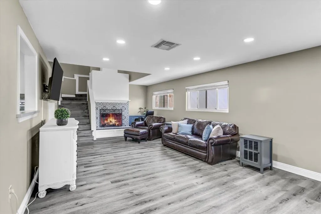 https://cdn.realtyfeed.com/cdn/127/306763676/ea234743e2ce149c8e6dd27842c8d618.webp