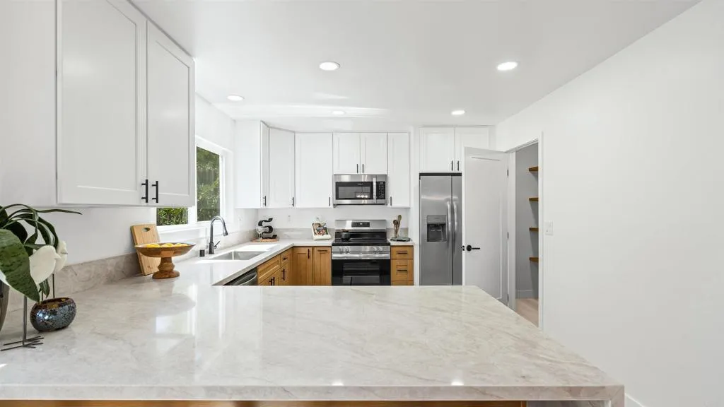 https://cdn.realtyfeed.com/cdn/127/306763690/2b51bab9ca6eb3afb2ad455e28011d18.webp