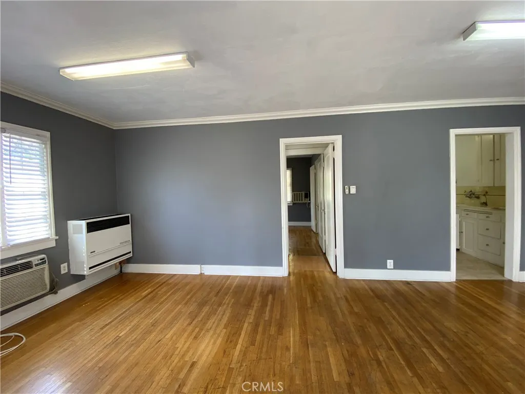 1714 Gillette Crescent Unit B
