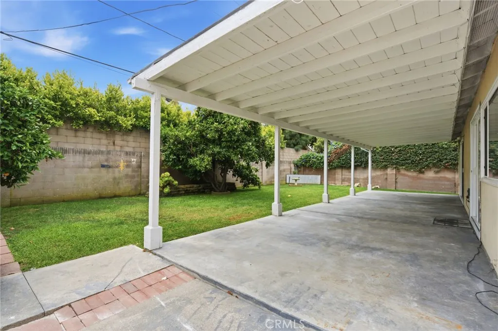 559 Pierpont Drive, Costa Mesa, CA 92626 - Photo 4 of 13, Costa Mesa, CA