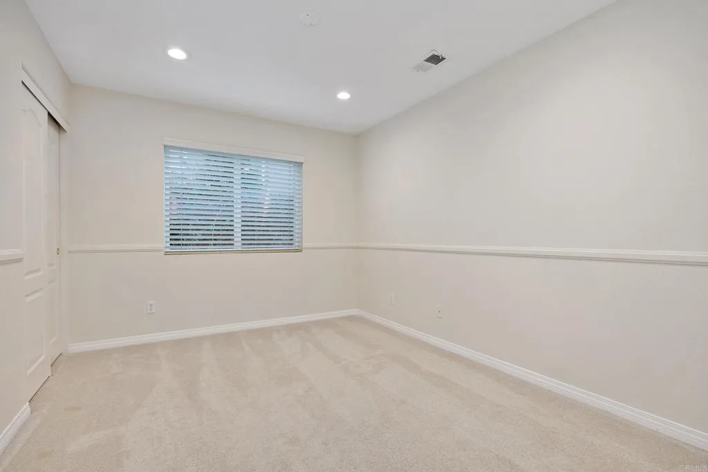https://cdn.realtyfeed.com/cdn/127/306763740/1de0826abe510be502ec242f58de35ef.webp
